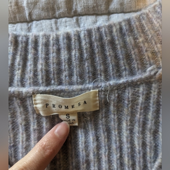 NWOT Promesa Lavendar Cardigan Sweater - size Small - soft, chunky - Picture 2 of 4
